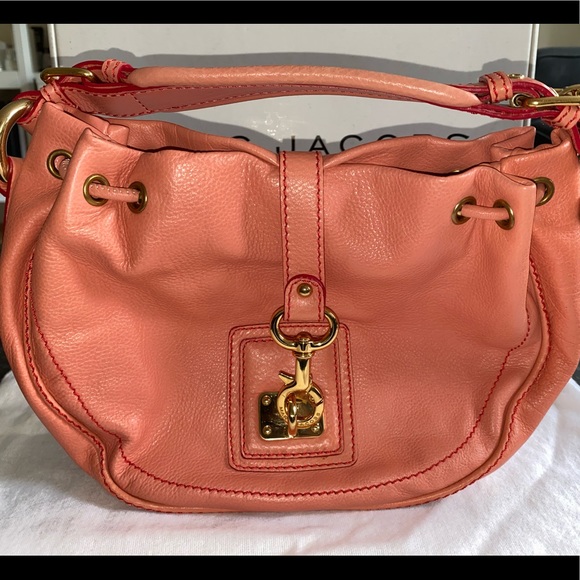 🆕 Marc Jacobs Mini Hobo Bag in Passion Fruit ‼️ - Picture 3 of 11